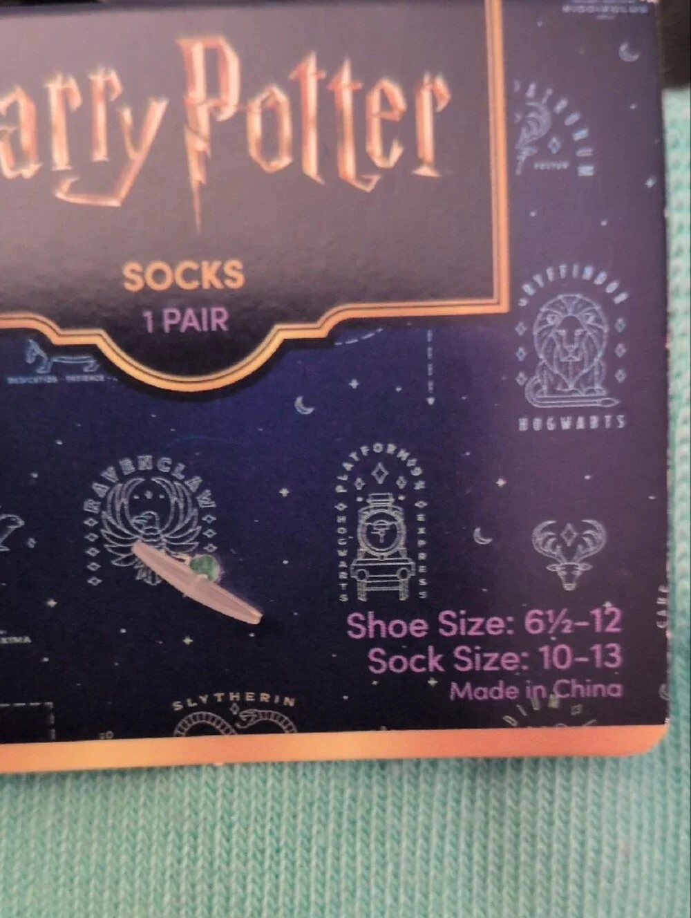 Warner Bros. Harry Potter Sea Green Socks with Red Accent